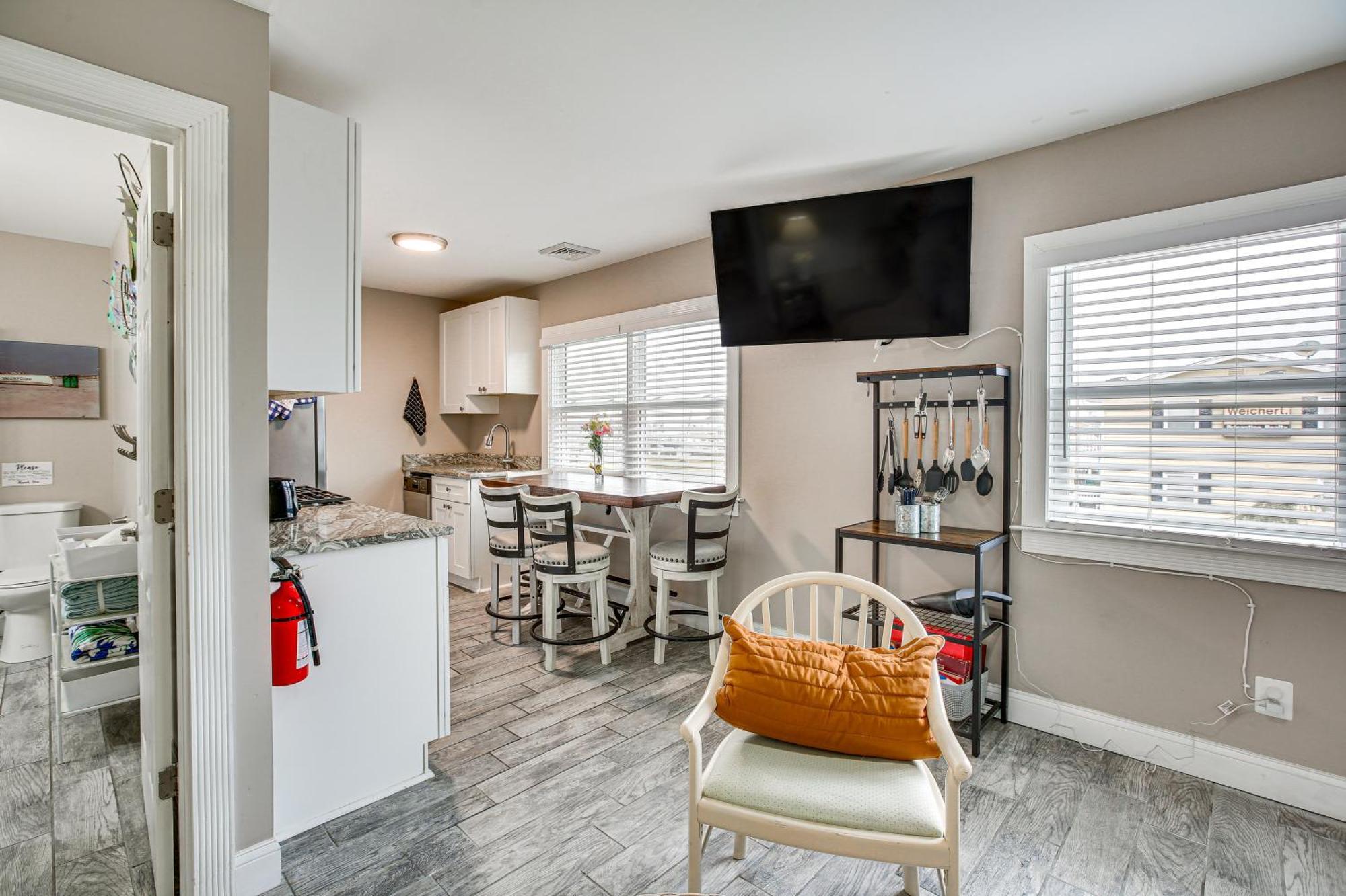 Bright Duplex Condo Walk To Brigantine Beach! Экстерьер фото