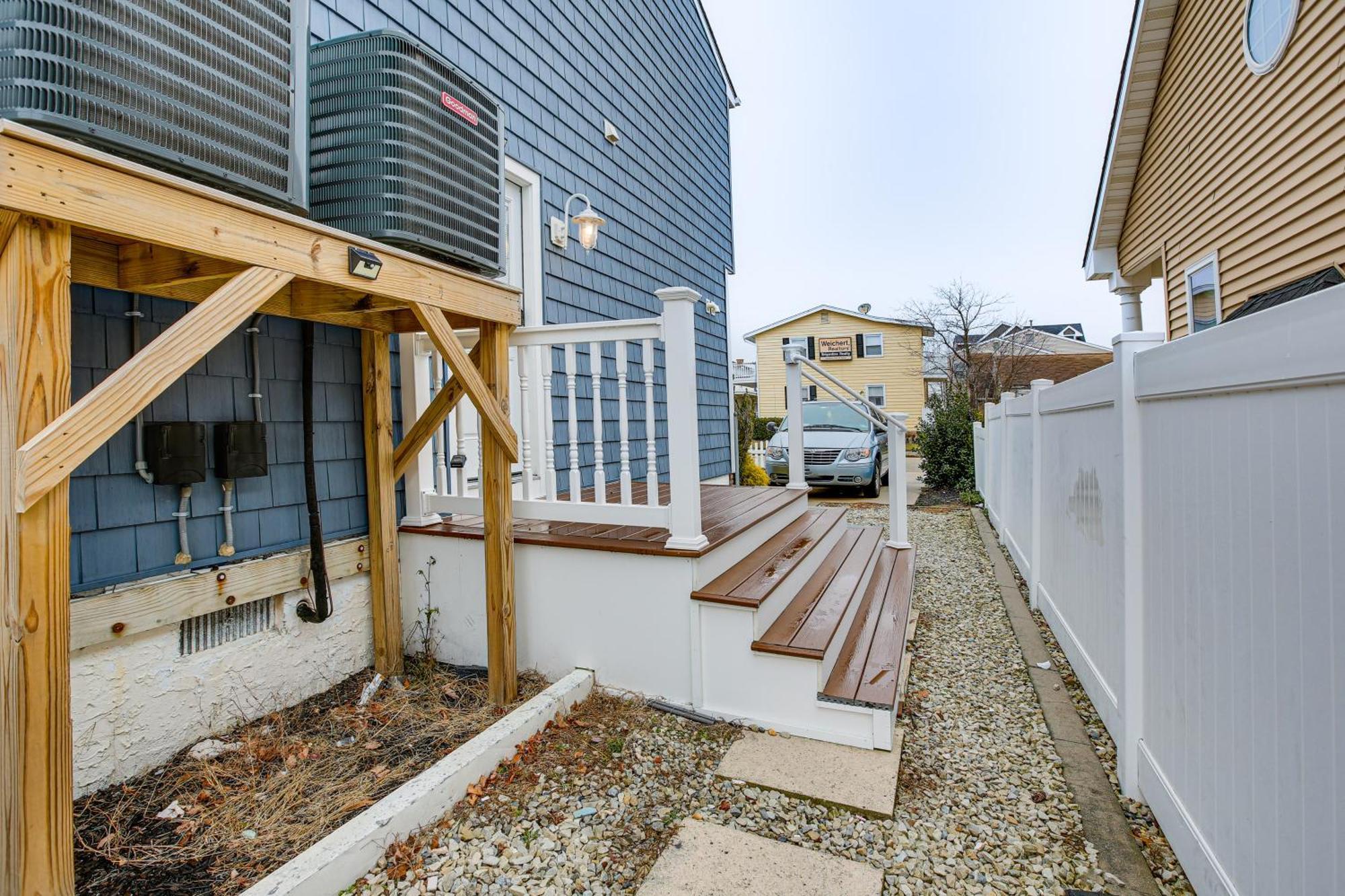Bright Duplex Condo Walk To Brigantine Beach! Экстерьер фото