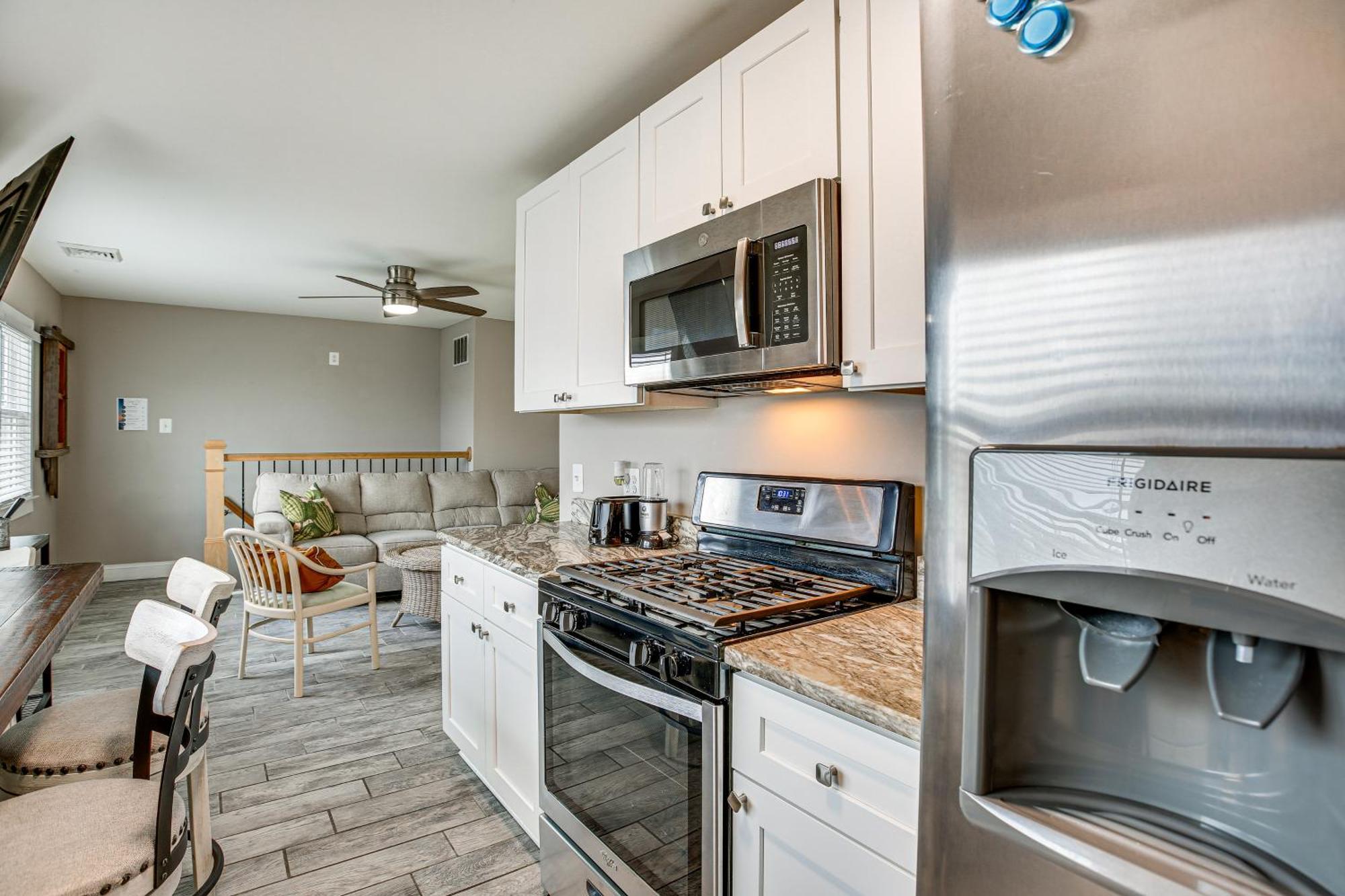 Bright Duplex Condo Walk To Brigantine Beach! Экстерьер фото